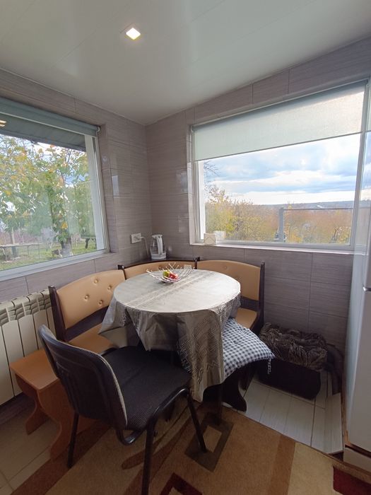 Продається компактний житловий будинок з ремонтом