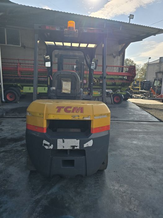 Навантажувач ТСМ 2.5 ТОННЫ грузоподъемность.