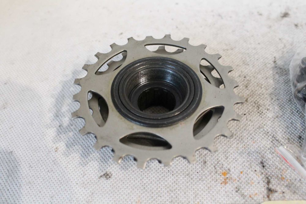 wolnobieg nakręcany shimano 600 MF-6208 japan 6s 13-24T + łańcuch cy4