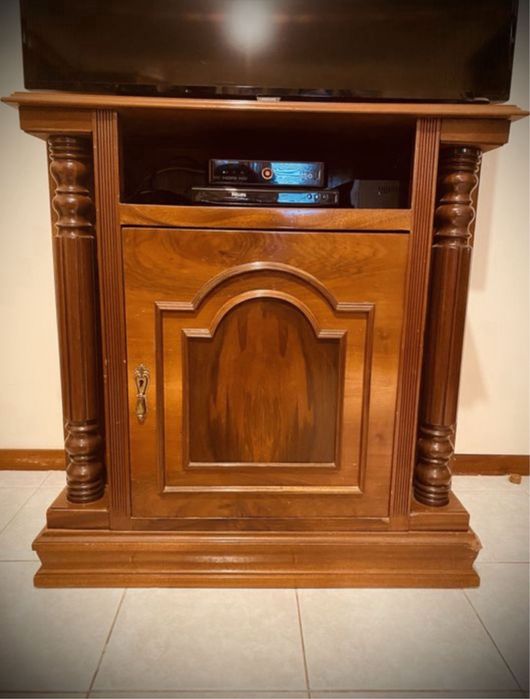 Móvel de TV (com bar)