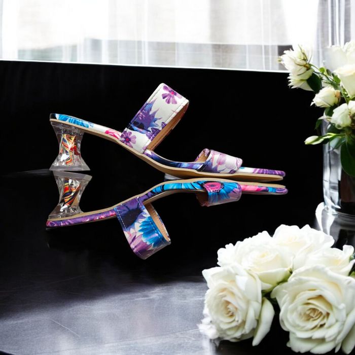 Nowe klapki damskie w kwiaty na przezroczystym obcasie efektowne wygod