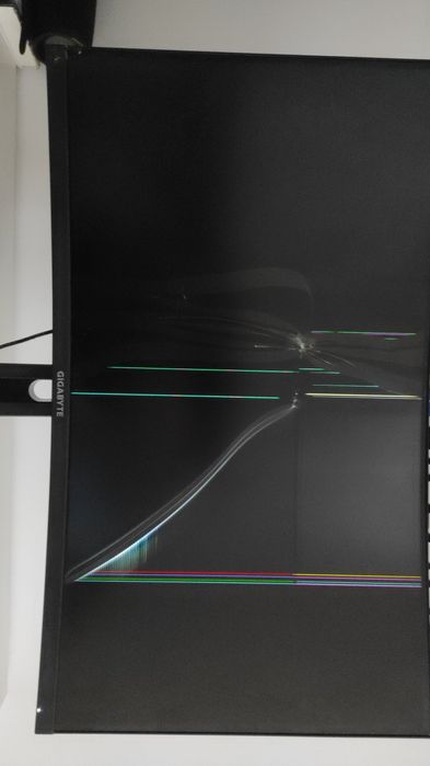 Monitor Gigabyte g32qc uszkodzony