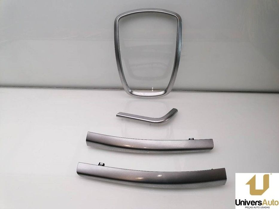 MOLDURA PEUGEOT 207 2008 -