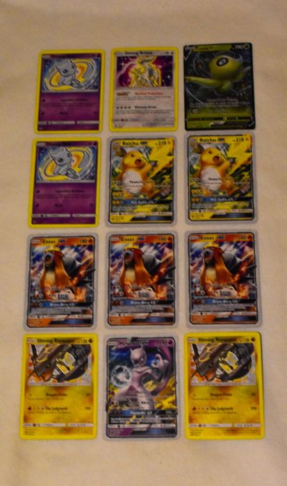 (Mais de 150 cartas de pokemon)