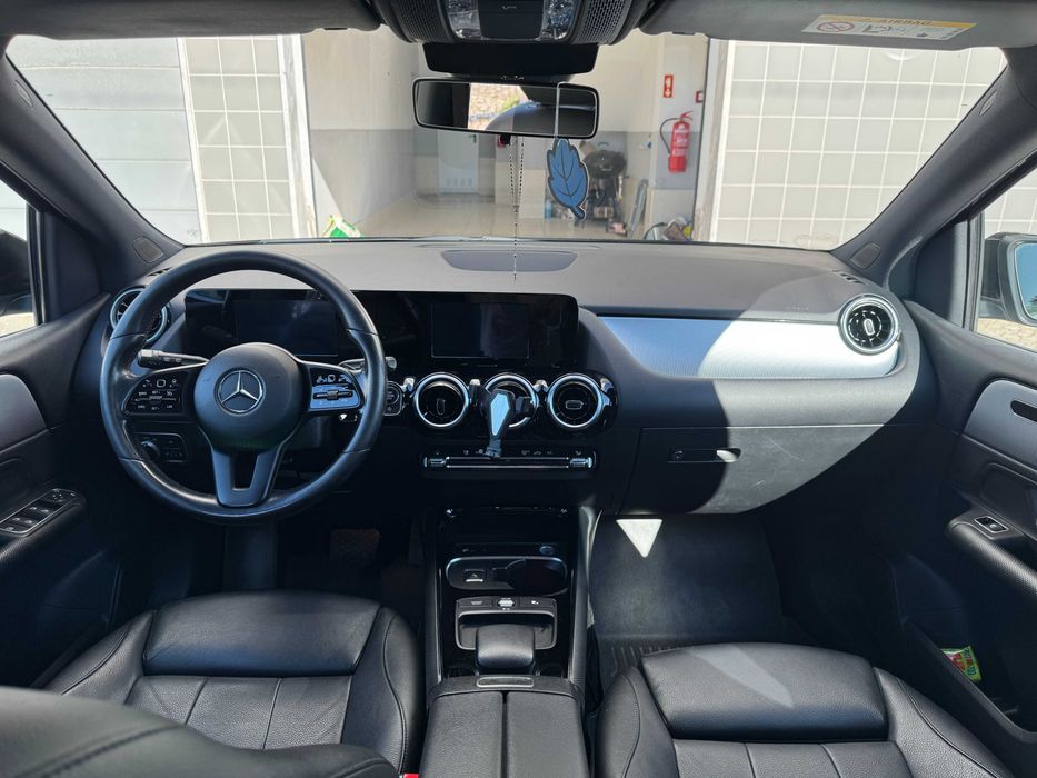 Mercedes-Benz B180 W247 automática
