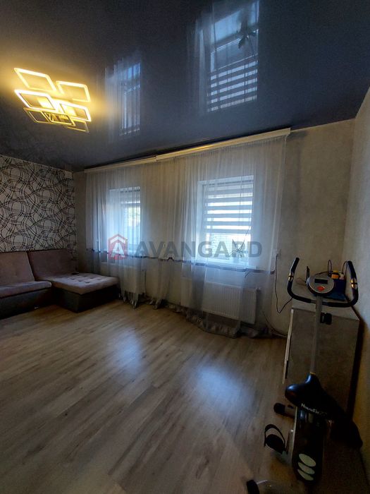 Будинок для невеликої родини або їх батьків