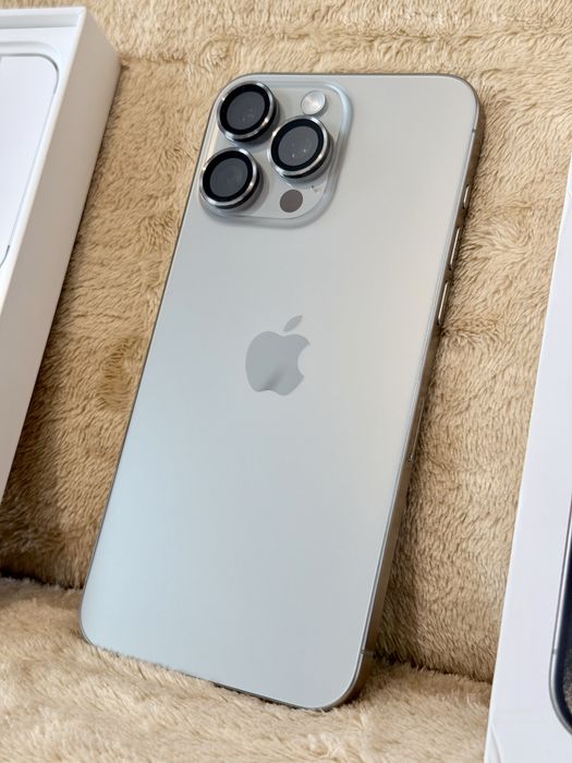 Apple iPhone 15 Pro Max 1TB Natural Titanium stan idealny
