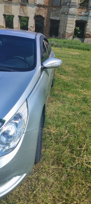Hyundai Sonata 2010 VIN KMHEB41BABA134721 фото оголошення 4 з 11