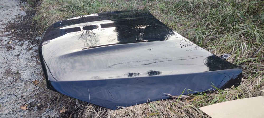 Капот mercedes gls незначний дефект