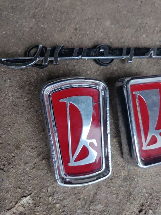 Эмблема ваз 2103,2101,21011