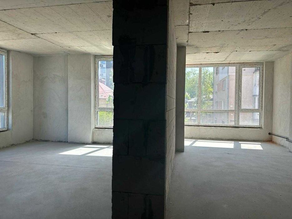 Продається 1-но кімнатна квартира  у клубному будинку - 52 м².  Єоселя