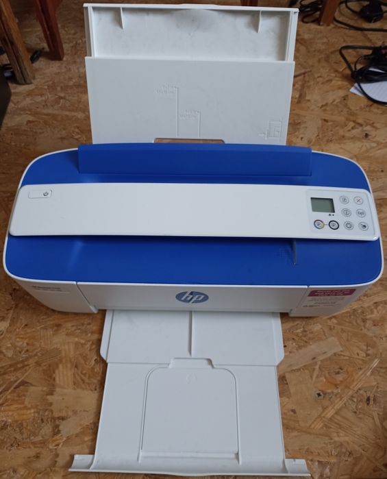 Принтер  HP DeskJet 3700