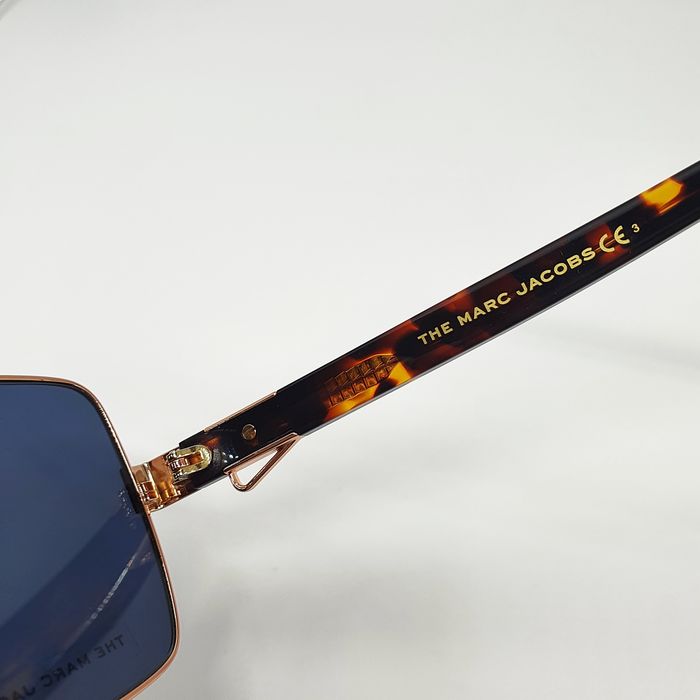 Okulary Marc Jacobs z łańcuszkiem