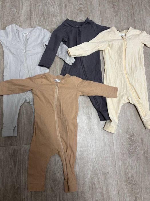 Дитячі речі (боді,чоловічки)