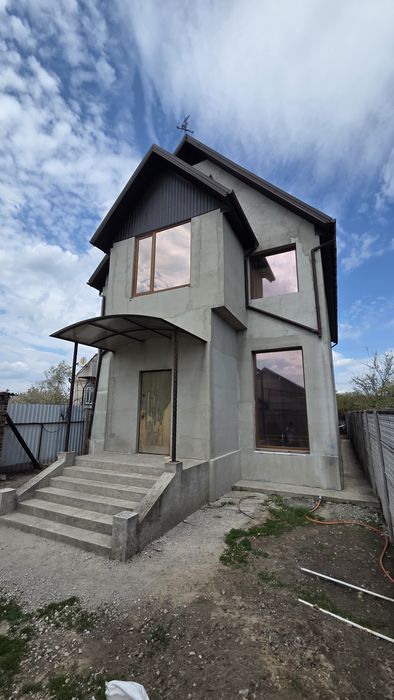 Продаж новобудови у м.Самар (район Решкут)
