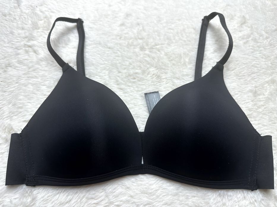 Primark czarny biustonosz profilowany 75 B
