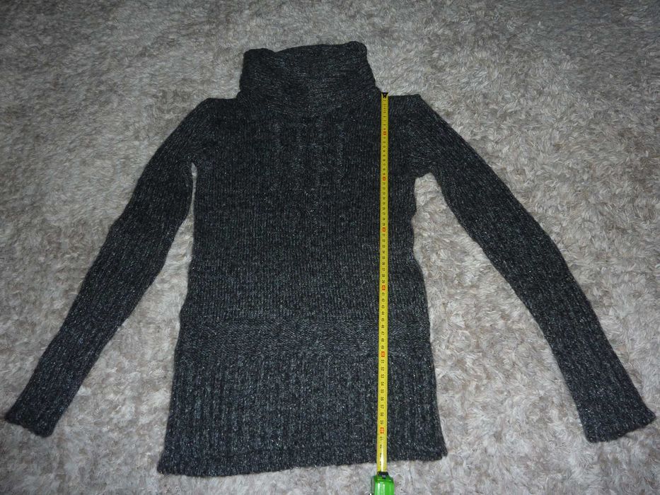 Nowy ciepły ciemnoszary sweter / golf