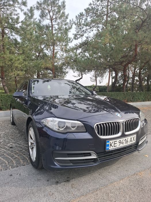 BMW 520i 2016 офіційна