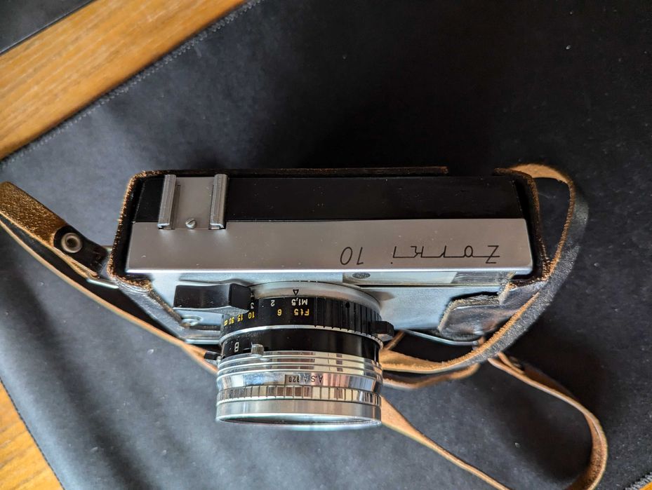 35mm Rangefinder Zorki 10 + Original Leather Case64297968634753121