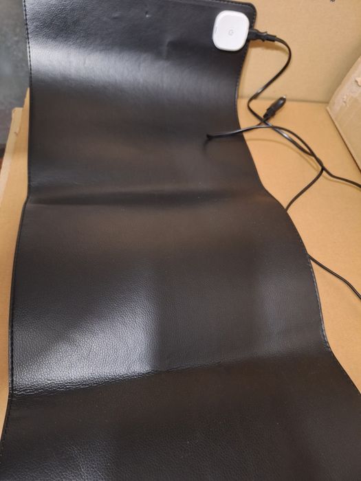 Elektryczna mata na biurko