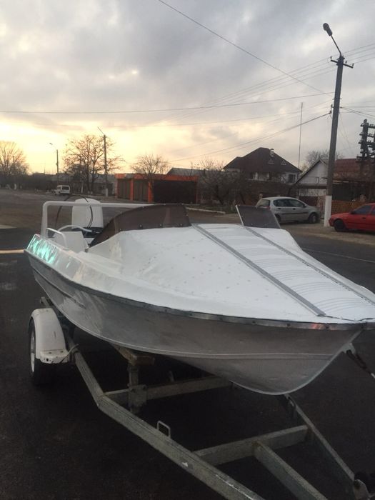 Продам лодку крым