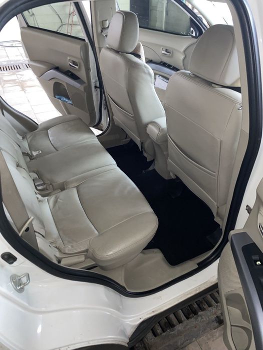 Mitsubishi Outlander XL