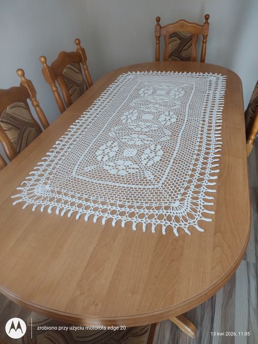 Stół rozkładany i 6 krzeseł