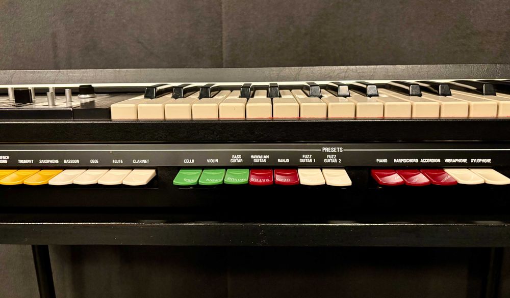 Synth Roland SH2000