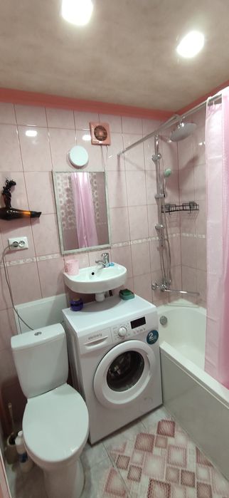 Квартира в центрі! Біля озера!