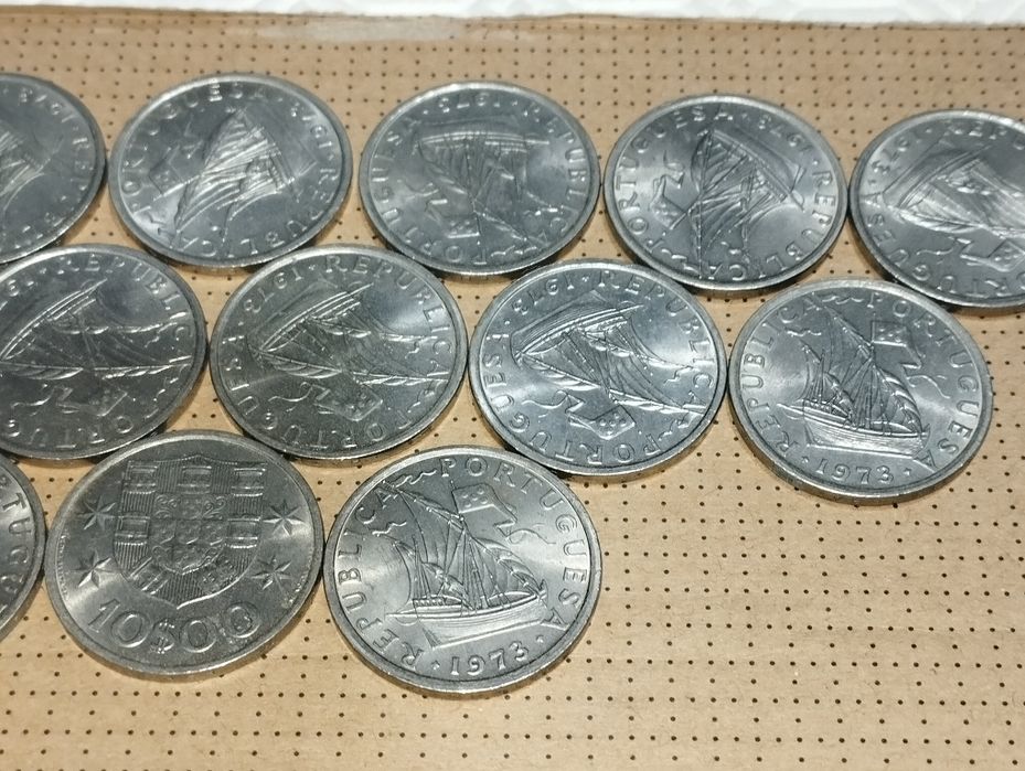 Moedas de 10 escudos de 1973