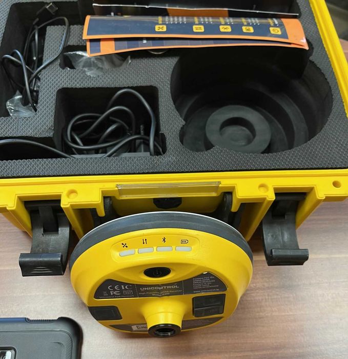 GPS Unicontrol ,Trimble ,Leica, Tyczka geodezyjna ICG60