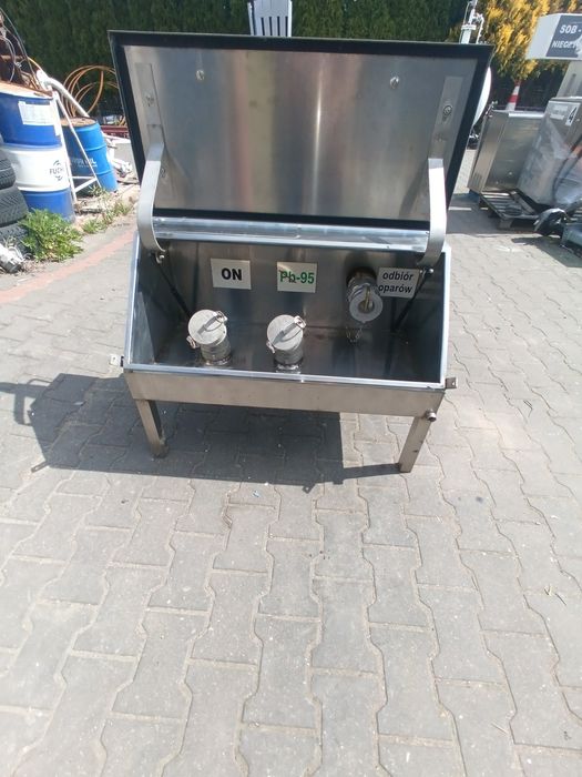 Skrzynia zlewu paliwa na stację paliw