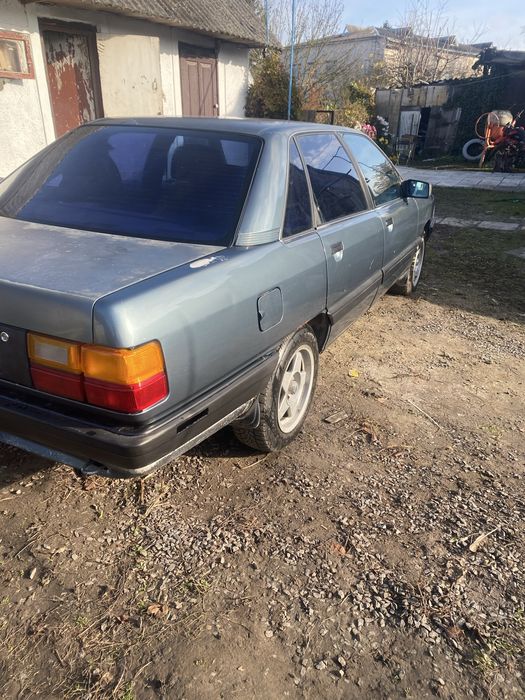Ауді 100с3 в хорошому стані