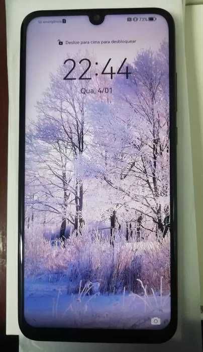 Huawei P Smart phone telemovel