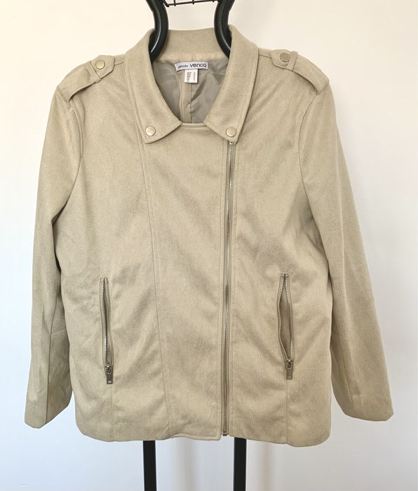 Casaco em camurça novo