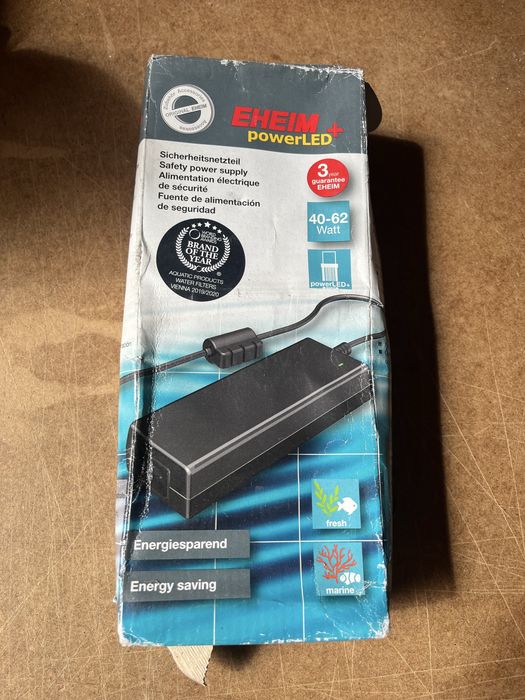 zasilacz 24V EHEIM Power Supply przeznaczony do oświetlenia akwariowego powerLED+ o mocy 40–62 W.