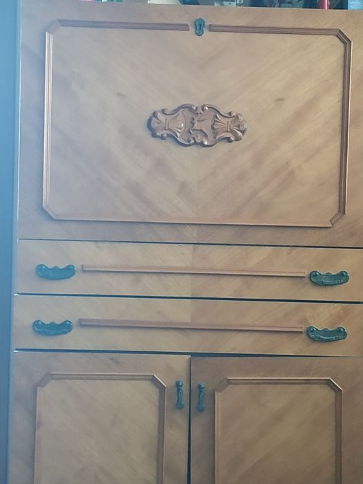 Продам цілу стінку