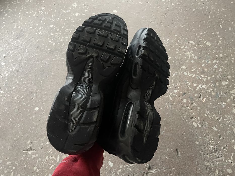 Чорні кросівки Nike Air Max 95 43-44 / 28 см