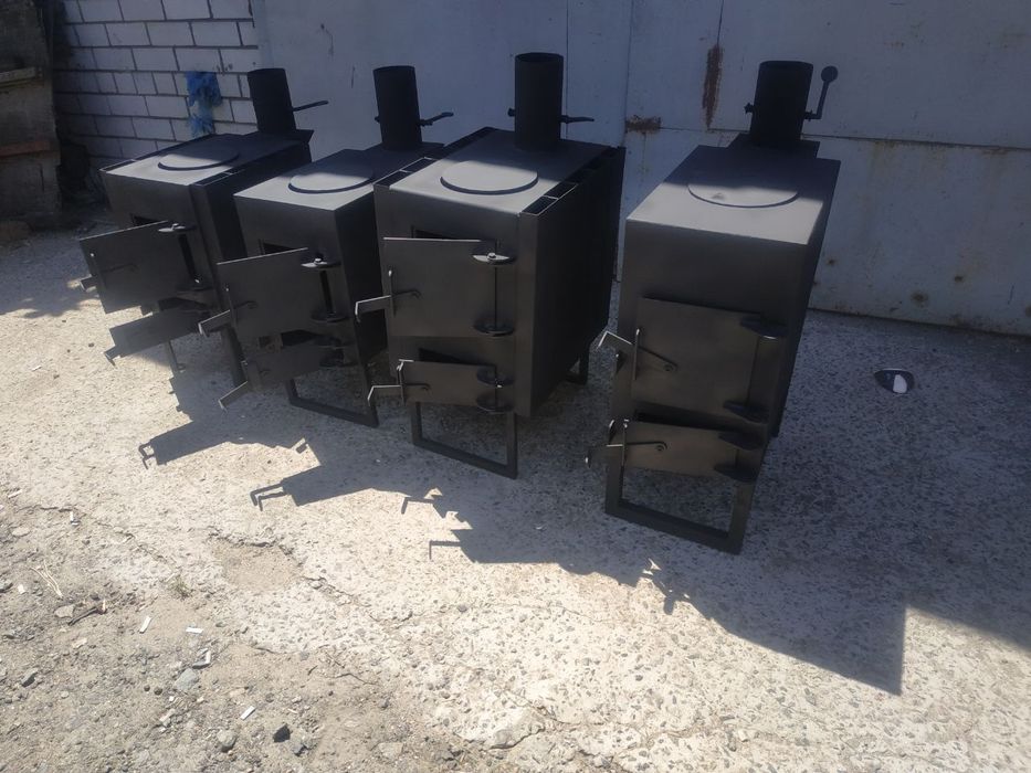 Буржуйка , печка .