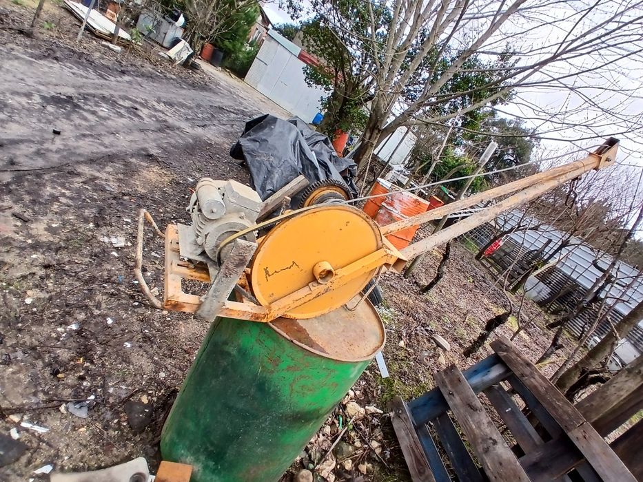 Grueta manofasica  elétrica mas pode levar motor gasolina