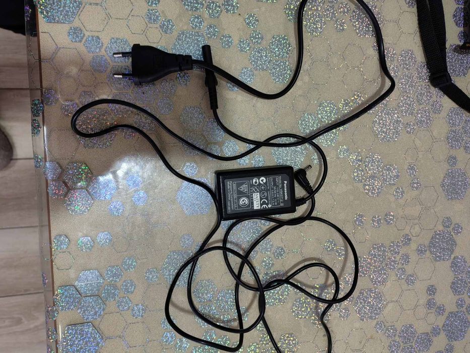 Відеокамера "Панасонік" в гарному стані.