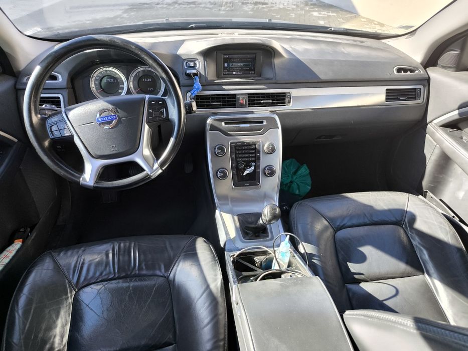 Volvo XC70 2.0 D3 163 cv – 2011 – Muito bom  estado