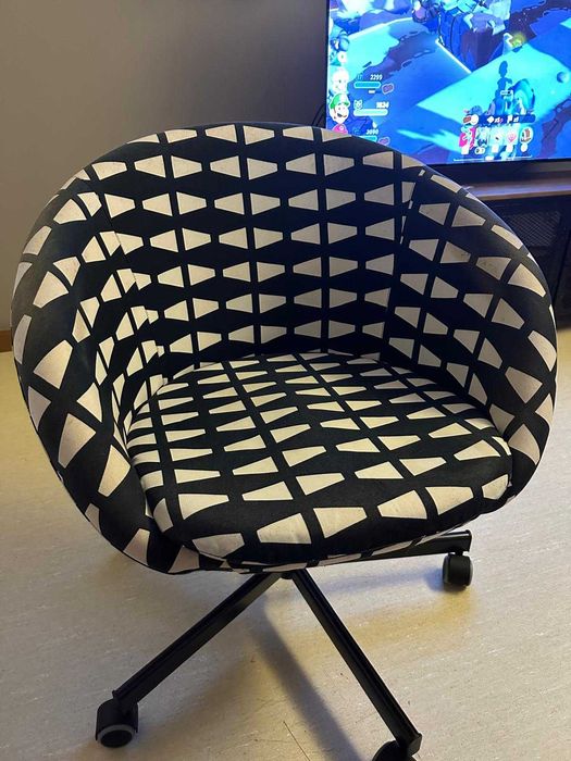 Cadeira de escritório SKRUVSTA confortável(oferta de suporte portátil)