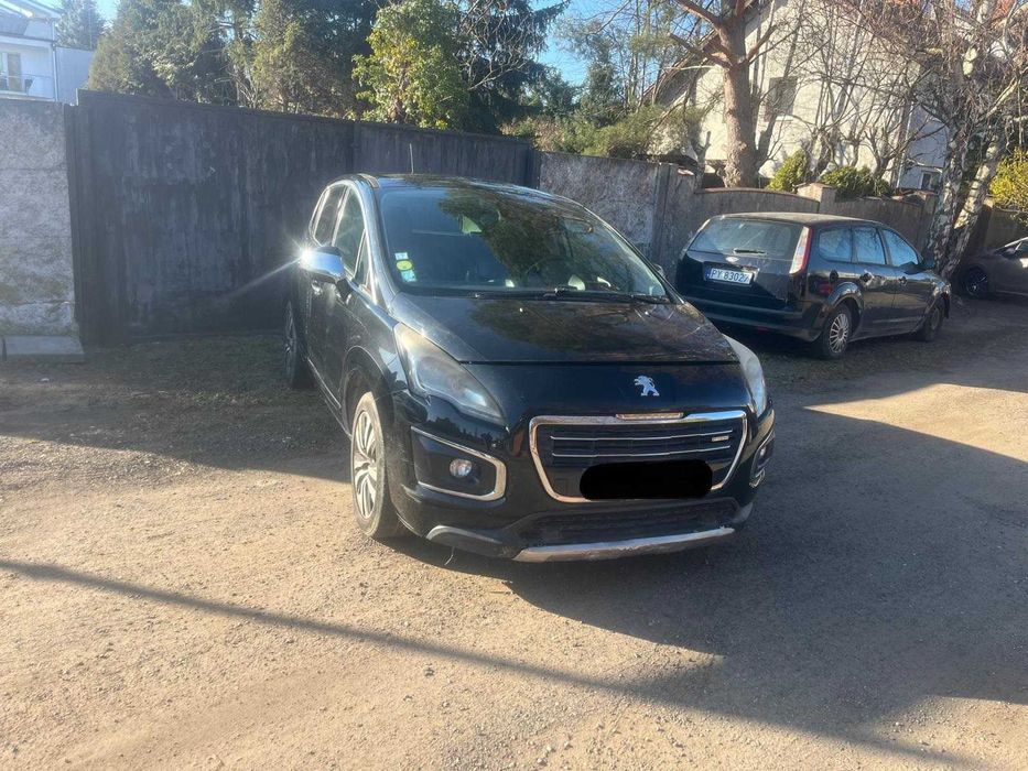 samochód osobowy Peugeot 3008