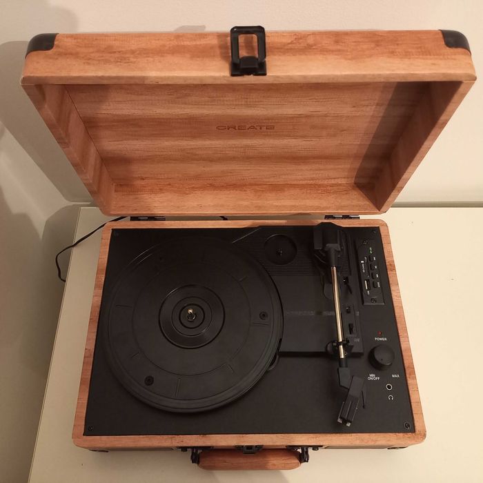 Gira Discos mala Create