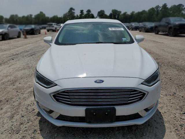 Автомобіль Ford Fusion Hybrid 2017 року з США
