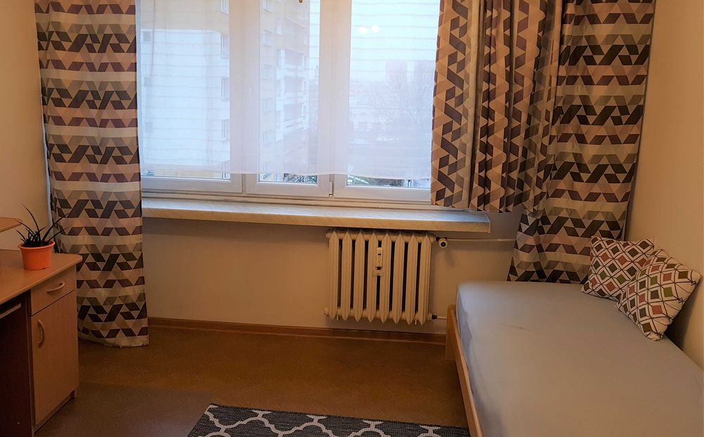 Pokój jednoosobowy  w mieszkaniu 3 pokojowym -  od zaraz! Studenci