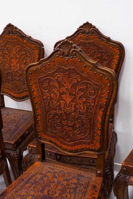 Cadeiras estilo renascentista