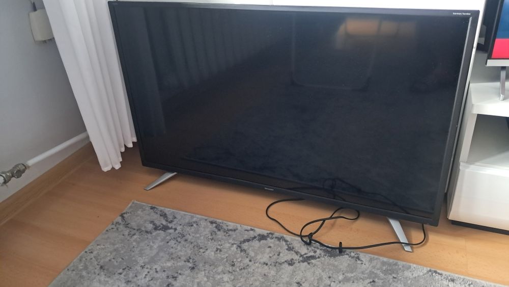 Telewizor Sharp 40 cali uszkodzony