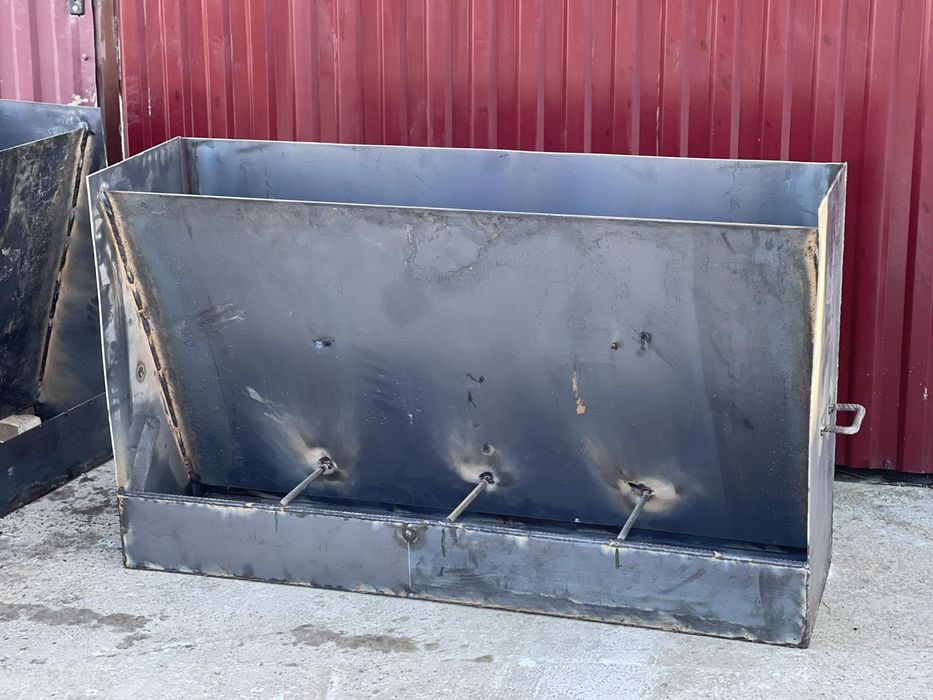 Бункерні кормушки